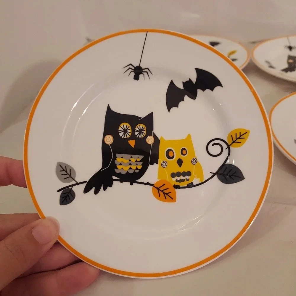 Ciroa Simple Serve Porcelain Halloween Owl, Spider & Owl Appetizer Plates x 4
